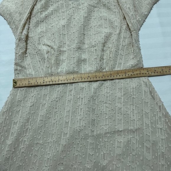 Vero Moda Dress Ivory Colour Size XL - Picture 10 of 12